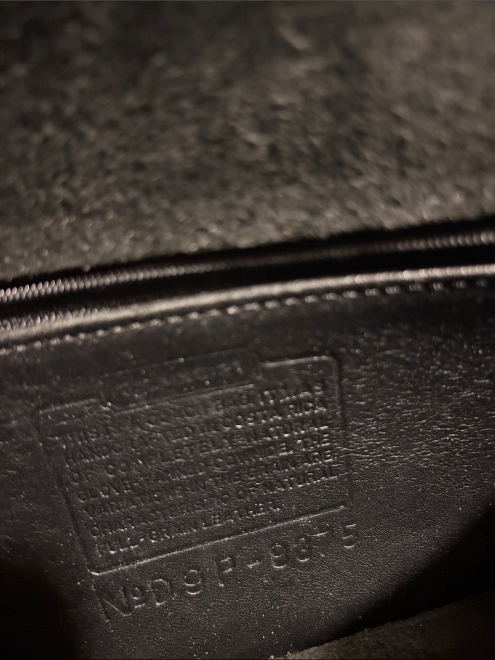 Coach Dinky 9375 Black Leather Crossbody with Gold Turn-Lock - Picture 3 of 5